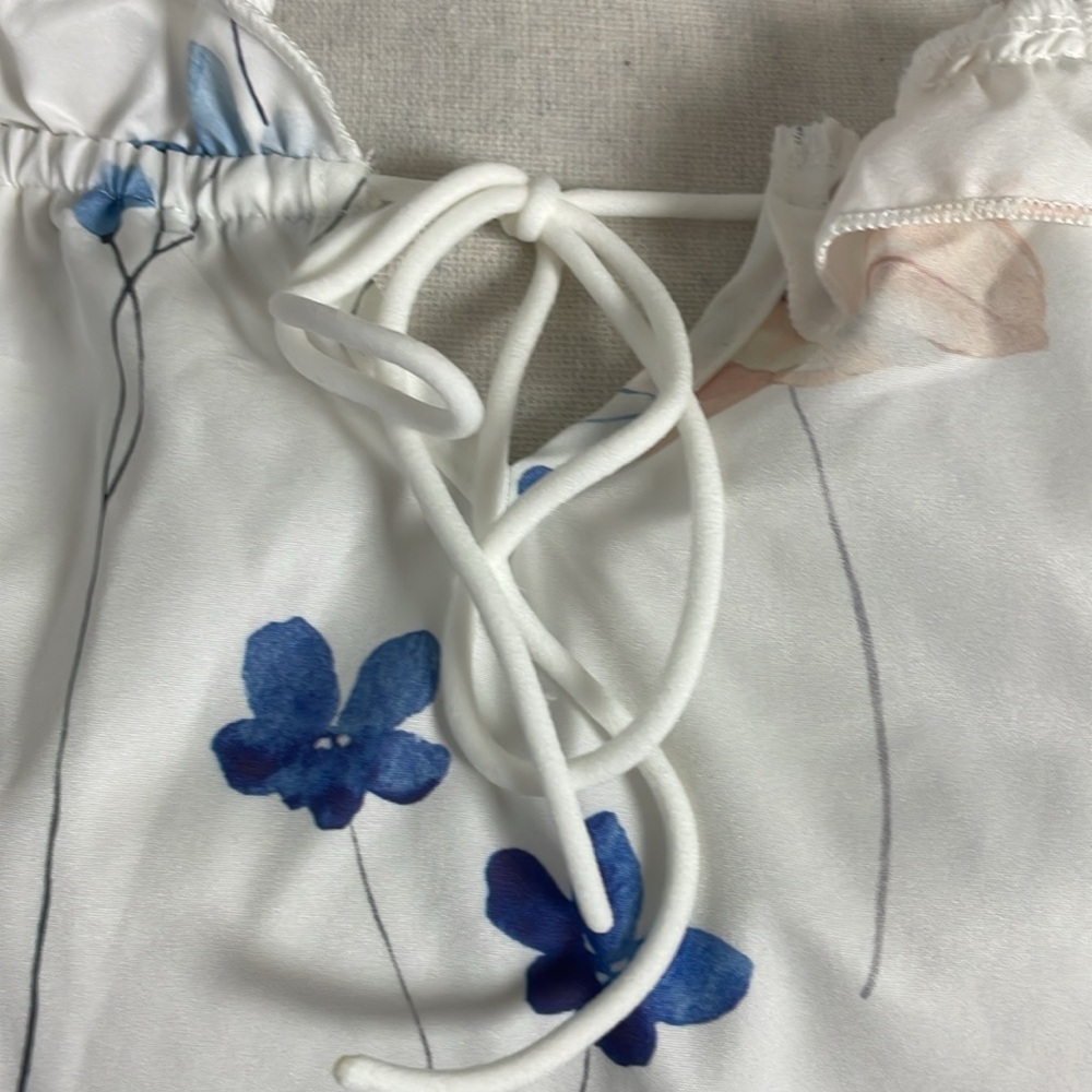 Floral Print Women's Top - White and Blue - Picture 2 of 8